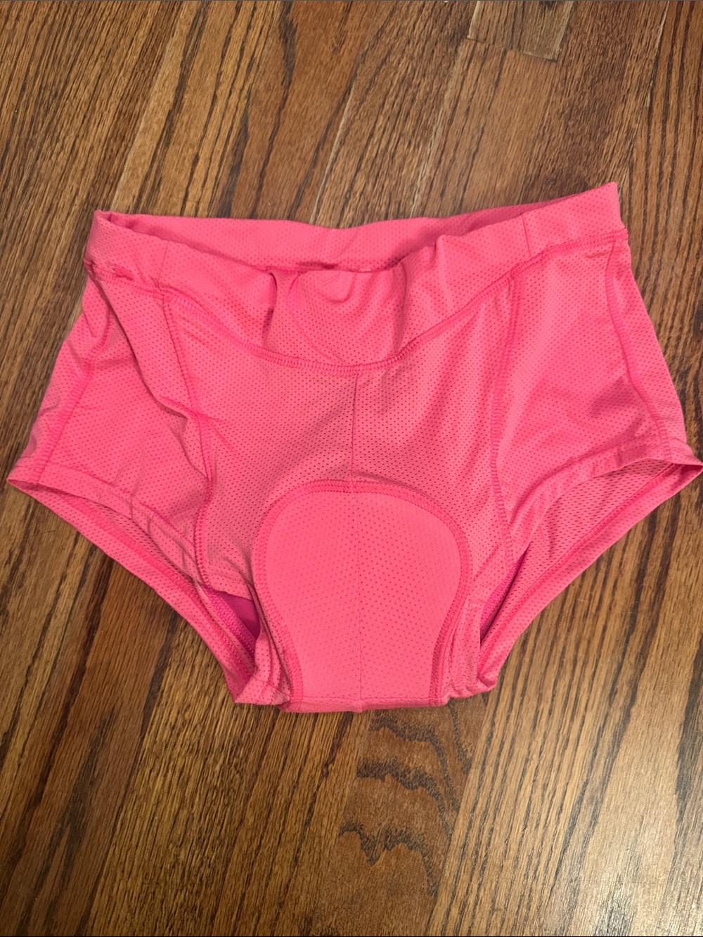 Realtoo Pink Padded Cycling Shorts, Large, NWT